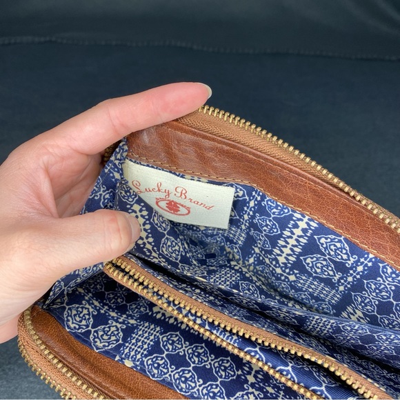 Lucky Brand Genuine Leather double compartment Wallet - Picture 7 of 8